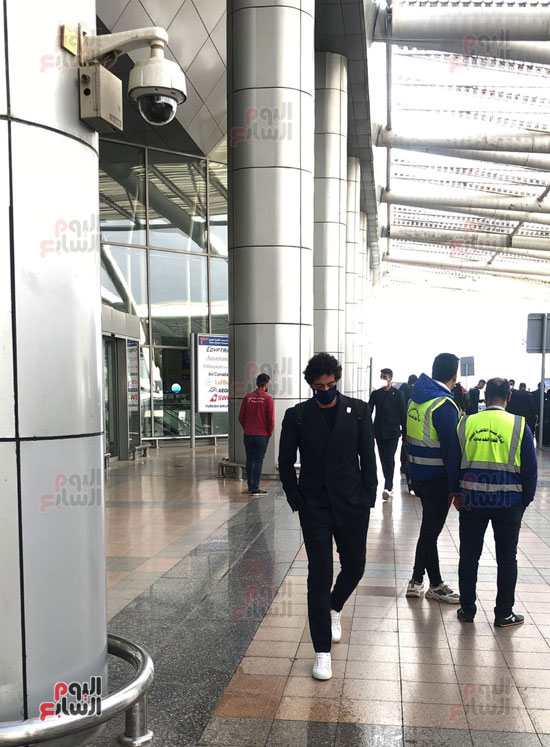 بعثة الأهلى تصل مطار القاهرة (1)