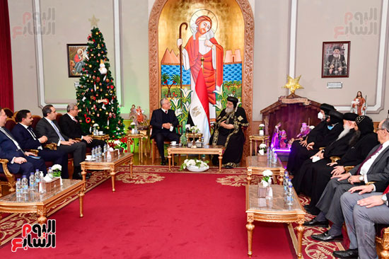 رئيس مجلس النواب يزور الكاتدرائية لتهنئة البابا تواضروس بعيد الميلاد المجيد (5)
