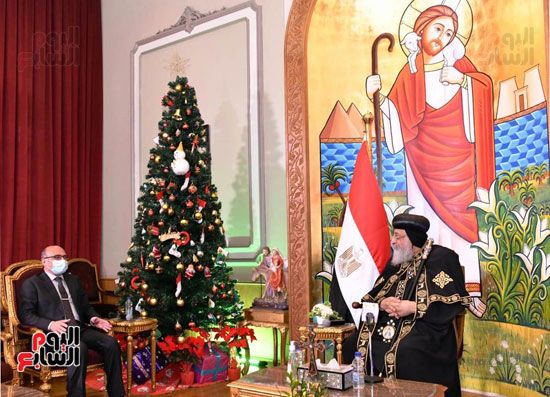 وزير العدل يهنئ البابا تواضروس بعيد الميلاد المجيد (1)