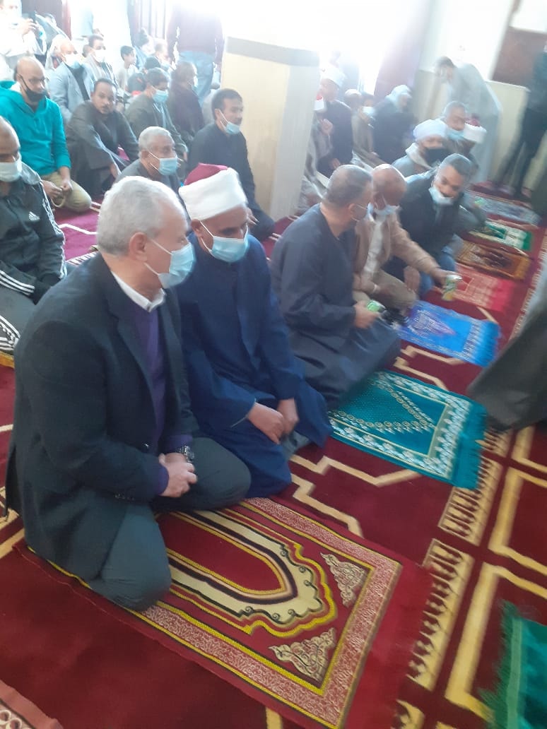 المحافظ خلال فعاليات افتتاح مسجد الراضى