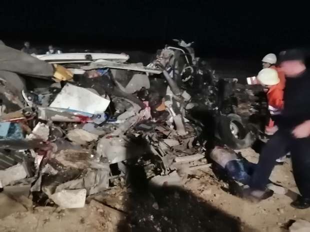 صور لحادث تصادم مروع بين سيارة ميكروباص وأتوبيس نقل عام، (8)