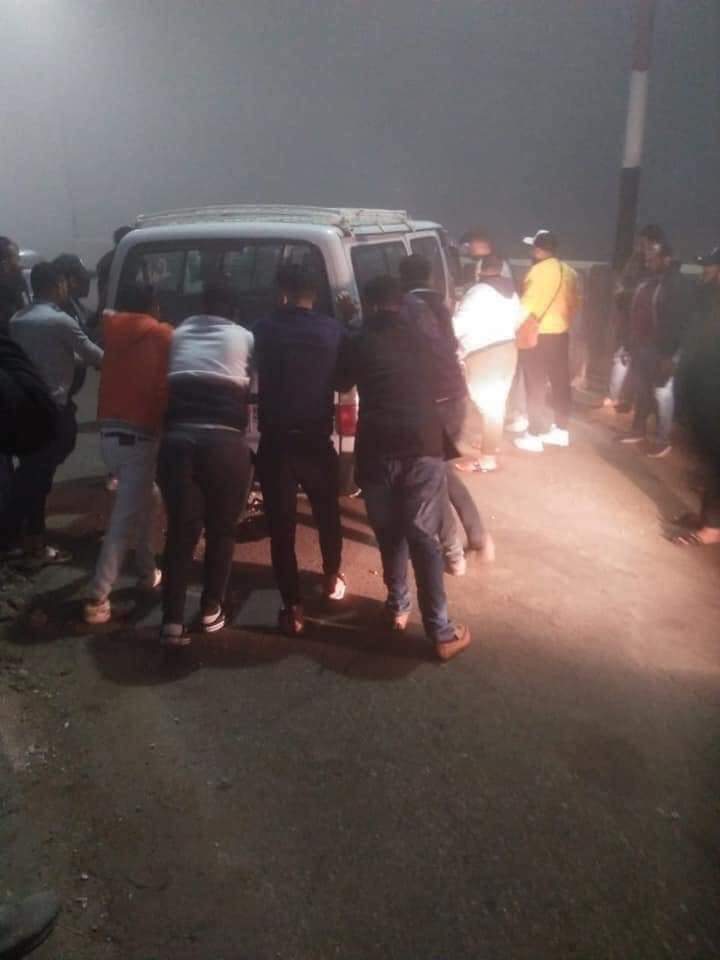 صور لحادث تصادم مروع بين سيارة ميكروباص وأتوبيس نقل عام، (5)