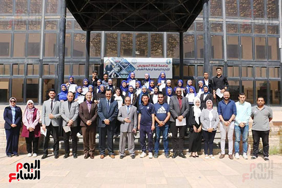 المتخرجين-من-معهد-إعداد-قادة-المستقبل-بجامعة-قناة-السويس