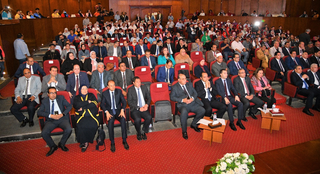  محافظة الغربية تستضيف مؤتمر الاعلان عن المشروعات الفائزة بالمبادرة الوطنية للمشروعات الخضراء الذكية (1)