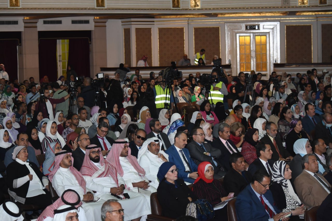فعاليات حفل توزيع جائزة الملك عبد الله بن عبد العزيز للترجمة بجامعة القاهرة (11)