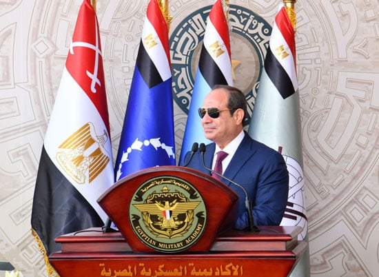 الرئيس السيسى خلال الاحتفال بتخريج دفعات جديدة من الكليات العسكرية (23)