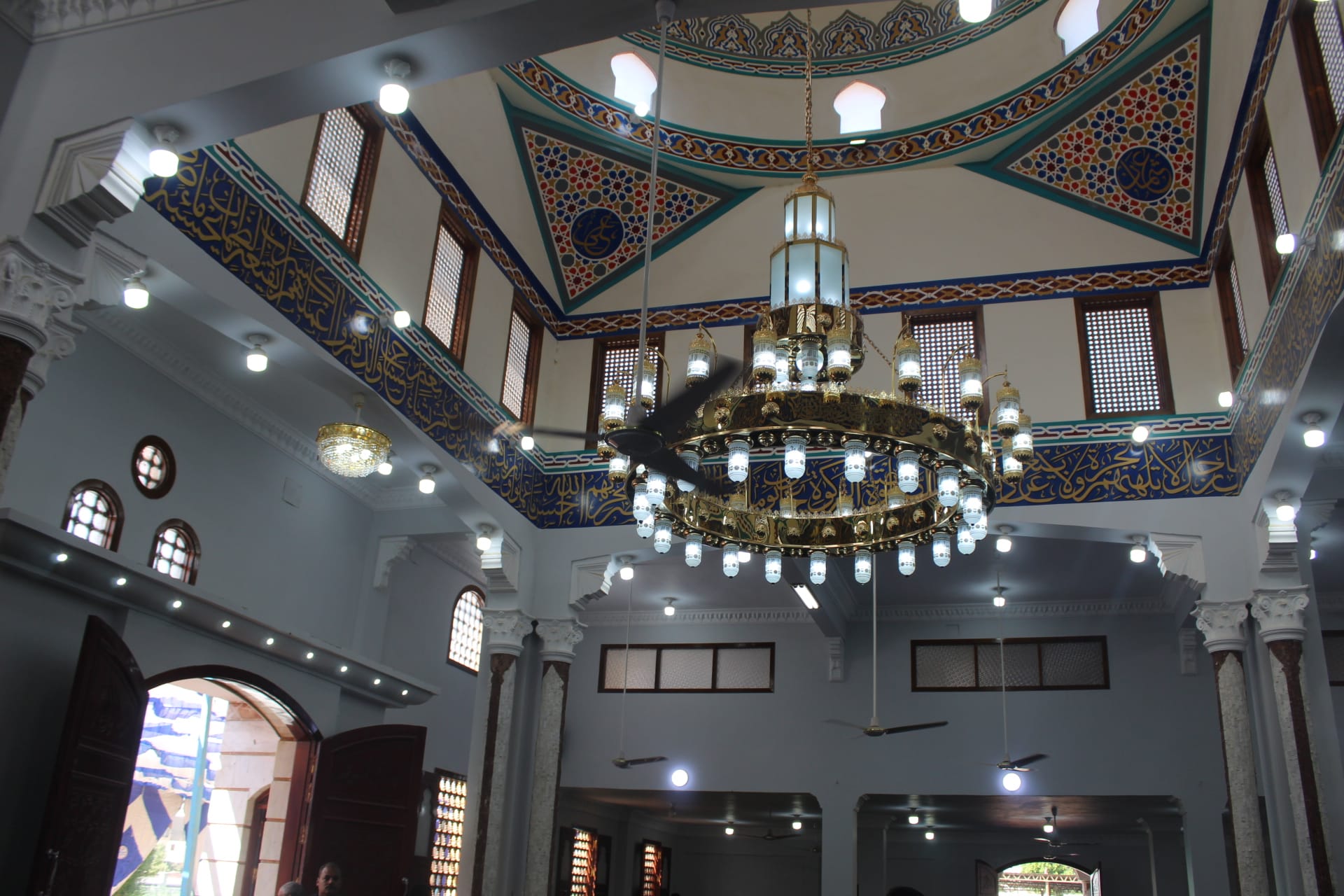 مسجد دار السلام من الداخل