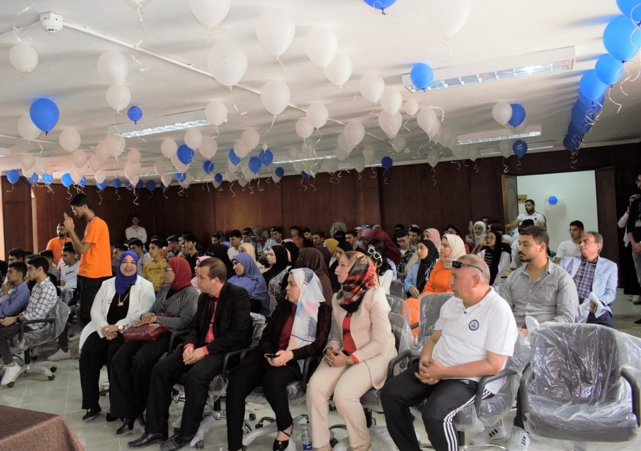 رئيس جامعة العريش يشهد حفل استقبال الطلاب الجدد بكلية الحاسبات والمعلومات (1)