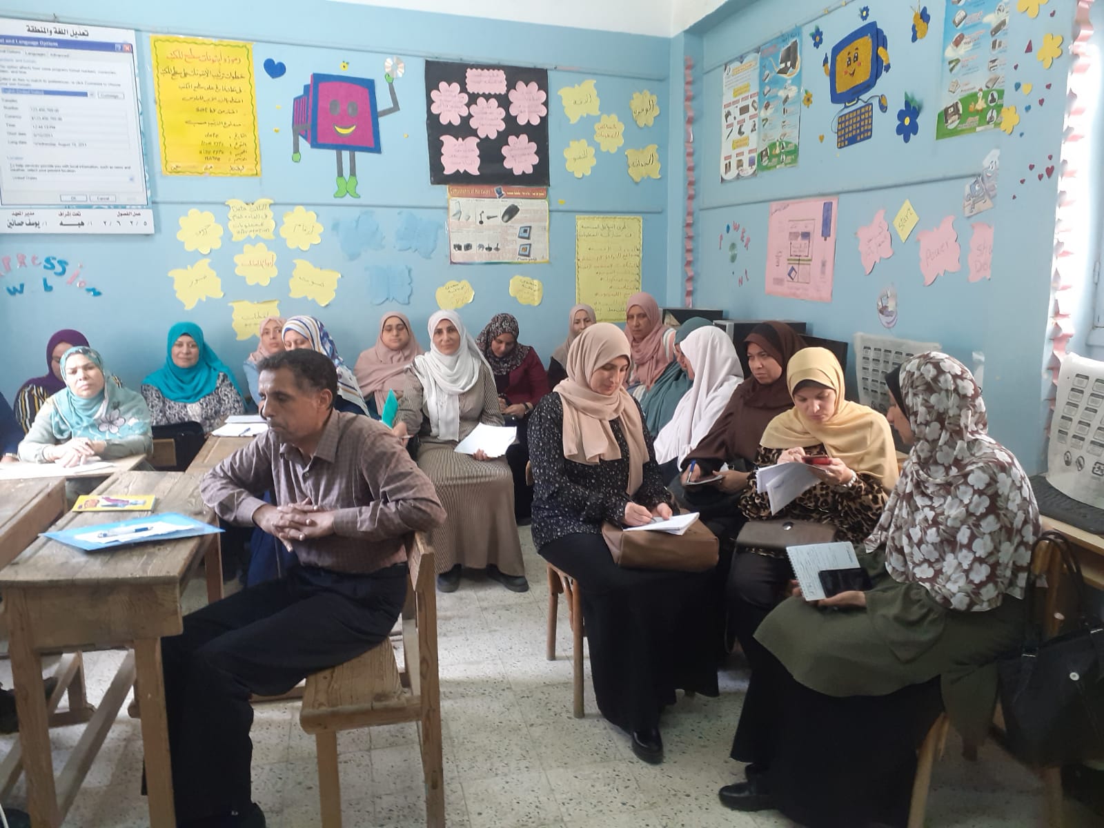 ختام ورش تدريب معلمي الصف الخامس الابتدائي بمنطقة الازهريه بالشرقية (2)