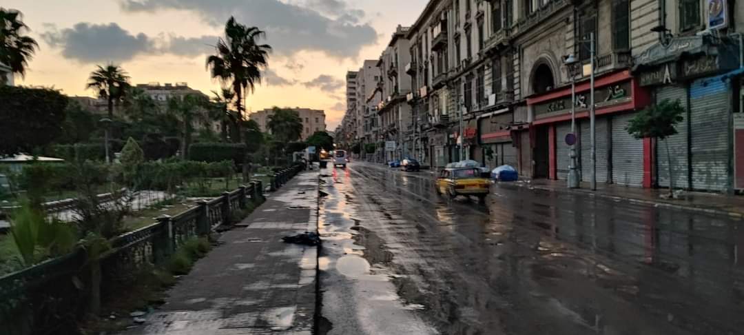 سقوط الأمطار فى شوارع الإسكندرية