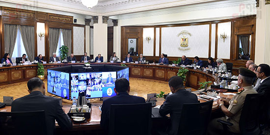 رئيس الوزراء يترأس الاجتماع الحادى عشر للجنة العليا المعنية بالتحضير لاستضافة COP27 (6)