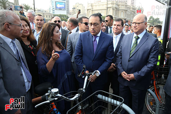 رئيس الوزراء يفتتح مشروع الدراجات  (23)