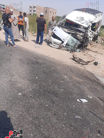 حادث تصادم 4 سيارات على الزراعى الشرقى بسوهاج (2)