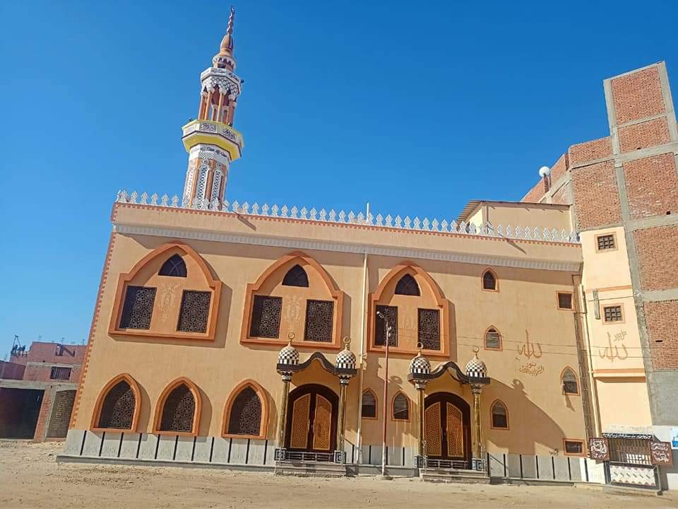 المسجد من الخارج