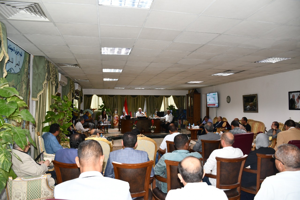 جانب من اجتماع محافظ جنوب سيناء (2)