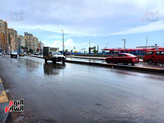 تجدد الأمطار على الإسكندرية وسط موجة جديدة من التقلبات (24)