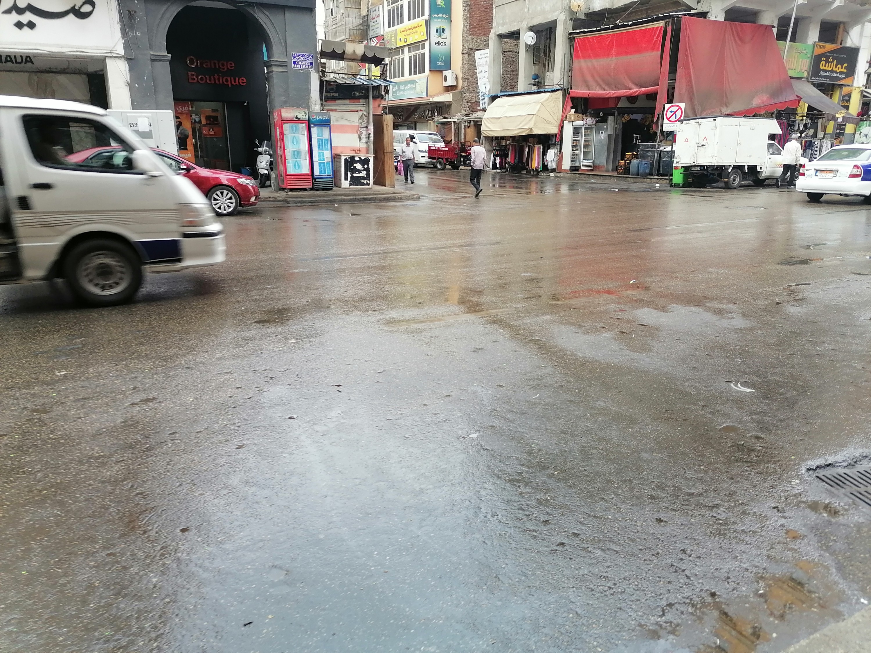 الأمطار المتوسطه في بورسعيد