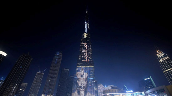 برج خليفة يضىء بالسلسلة الوثائقية أم الدنيا (10)