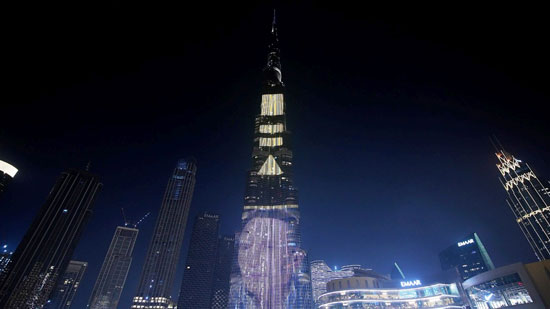 برج خليفة يضىء بالسلسلة الوثائقية أم الدنيا (5)