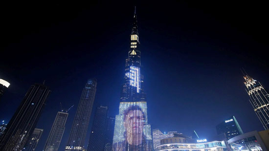 برج خليفة يضىء بالسلسلة الوثائقية أم الدنيا (12)