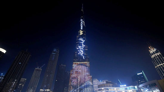 برج خليفة يضىء بالسلسلة الوثائقية أم الدنيا (11)