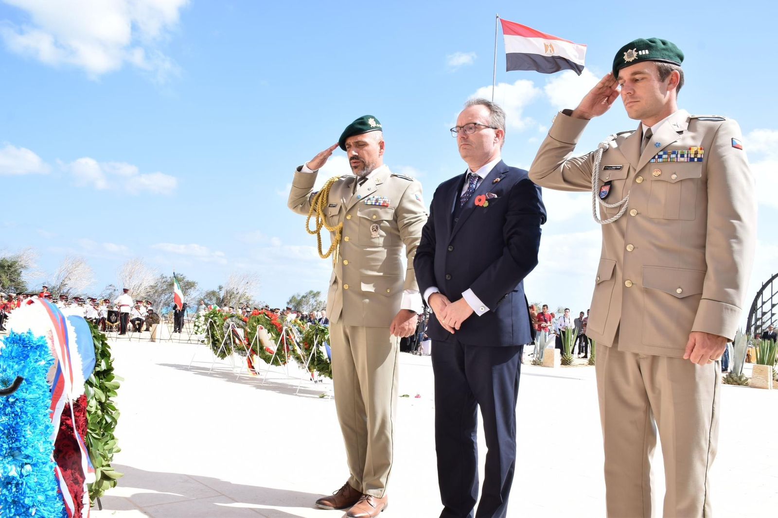 القوات المسلحة تشارك دول الكومنولث الاحتفال بالذكرى 80 لمعركة العلمين   (1)