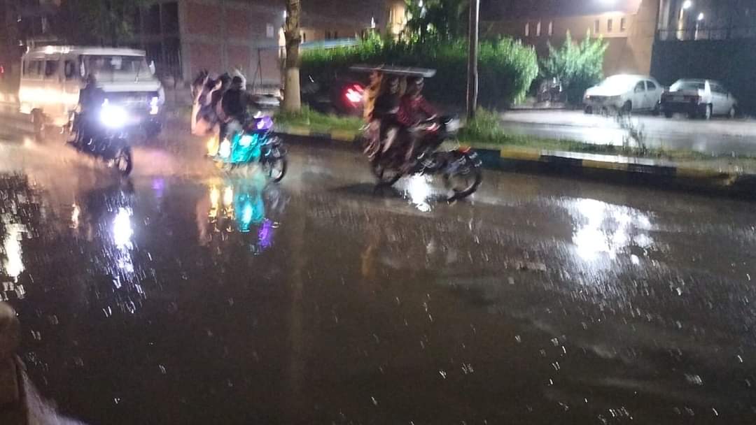 أمطار خفيفة على مدينة شبين الكوم فى المنوفية (3)