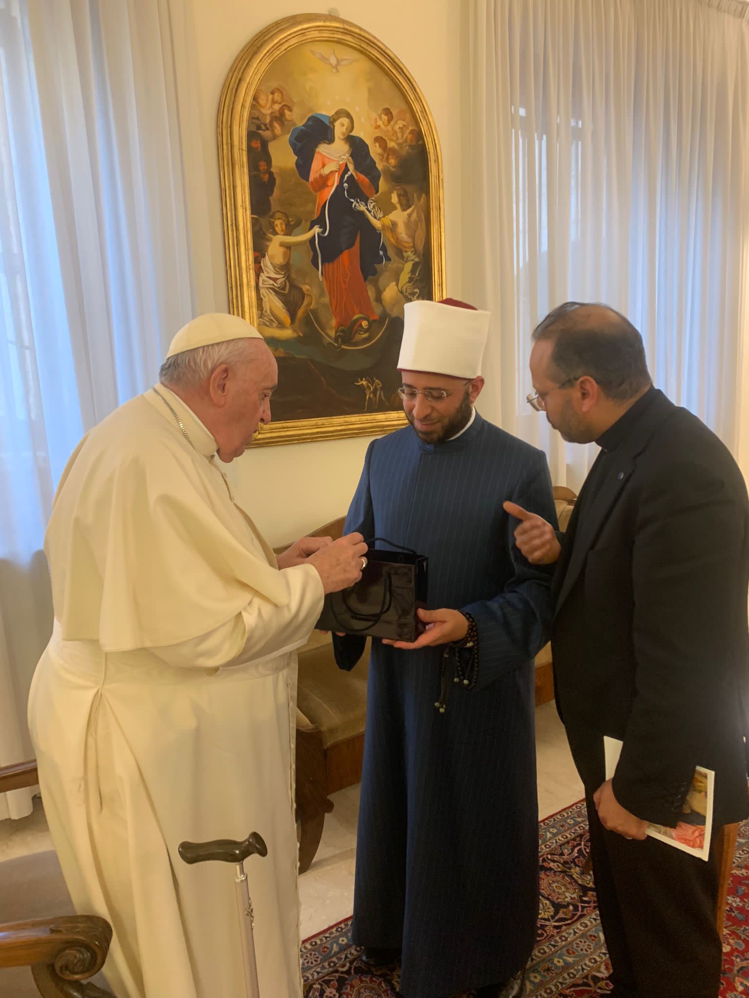 البابا فرنسيس يستقبل الشيخ أسامة الأزهري