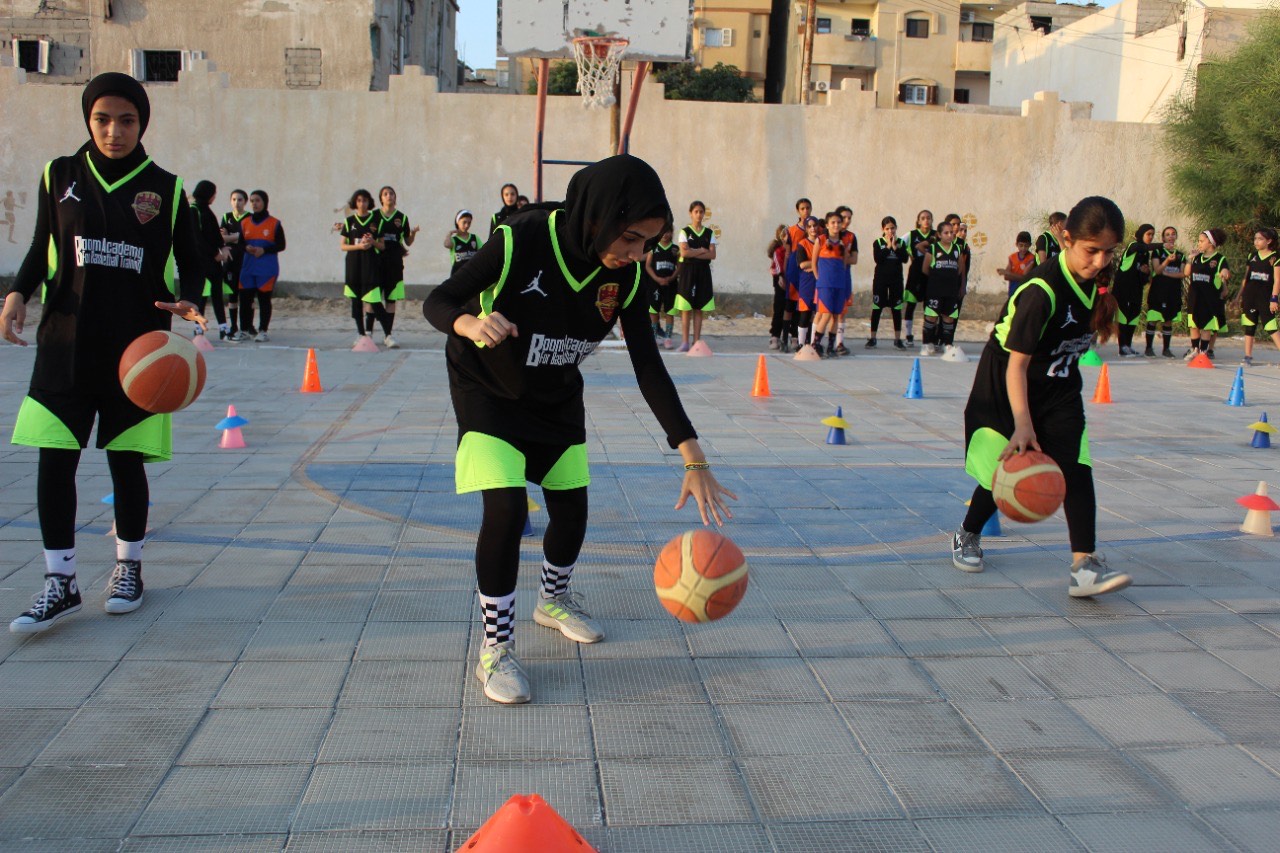 لجنة من وزارة الشباب والرياضة تواصل مهام تطوير الأنشطة بشمال سيناء (4)