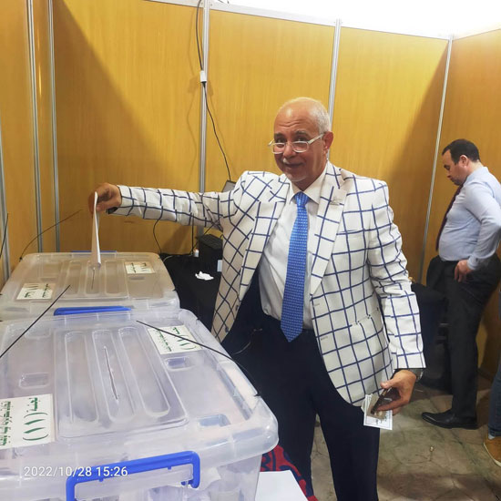 النائب حازم الجندى يدلى بصوته فى انتخابات الهيئة العليا لحزب الوفد (1)