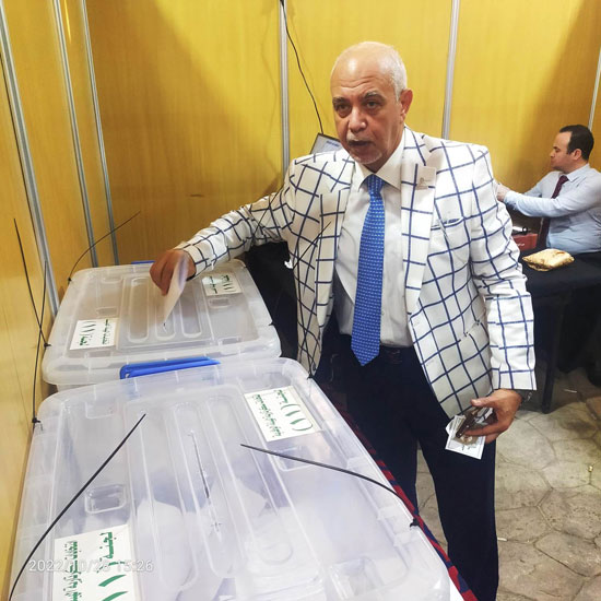 النائب حازم الجندى يدلى بصوته فى انتخابات الهيئة العليا لحزب الوفد (2)