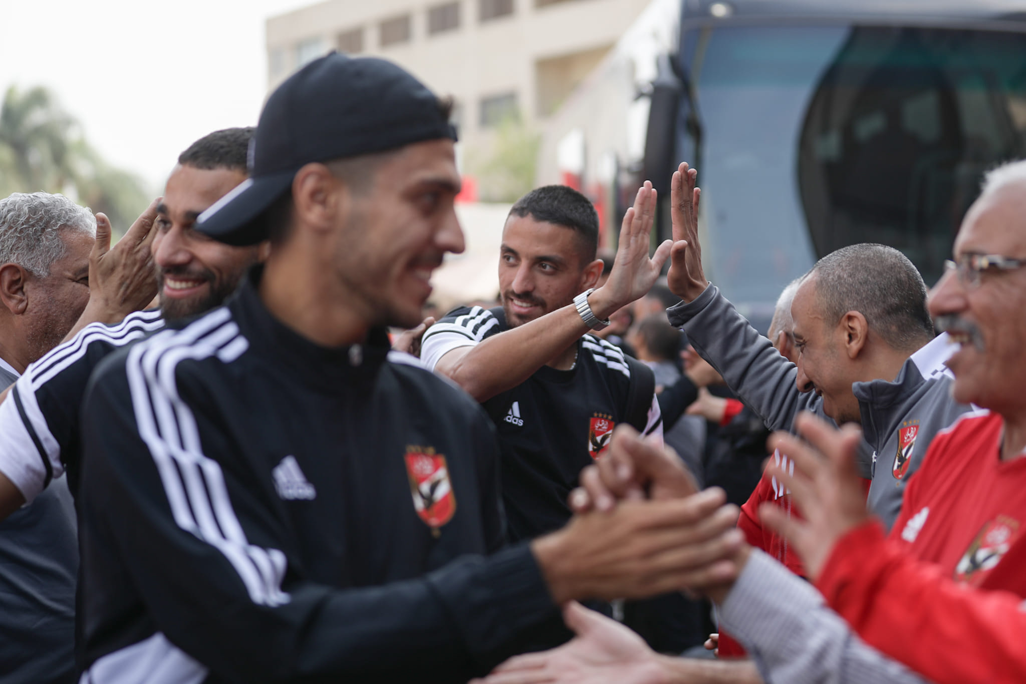 فريق الاهلي يصل النادي بعد التتويج بالسوبر المصري (3)