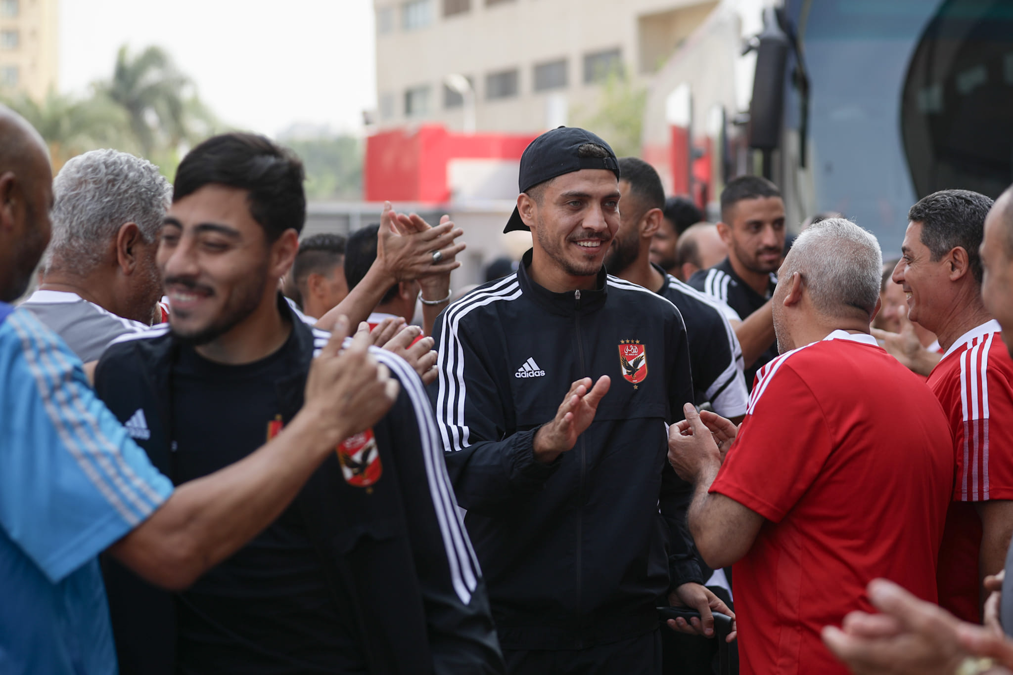 فريق الاهلي يصل النادي بعد التتويج بالسوبر المصري (9)