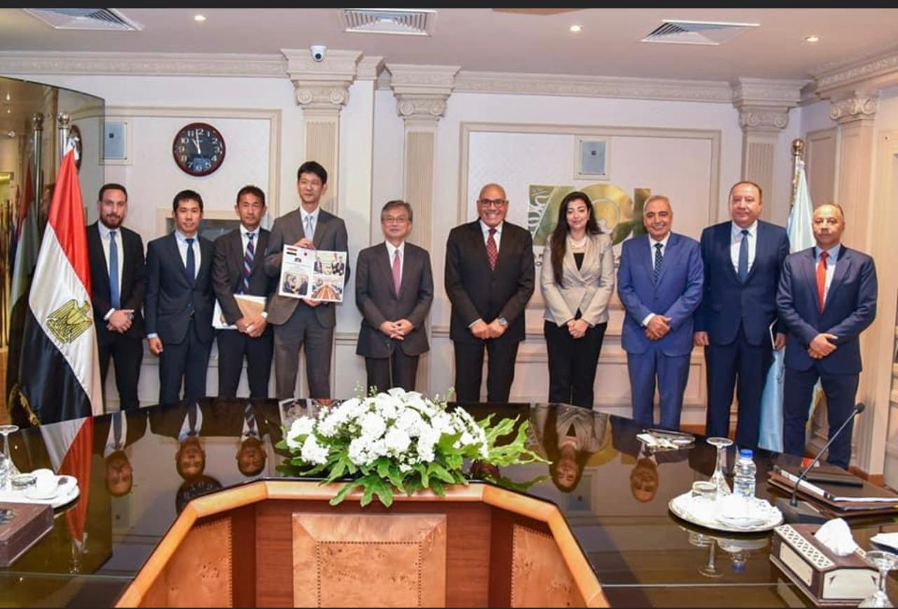 رئيس العربية للتصنيع يبحث مع سفير اليابان تعزيز الشراكة في مجالات التصنيع المختلفة (1)
