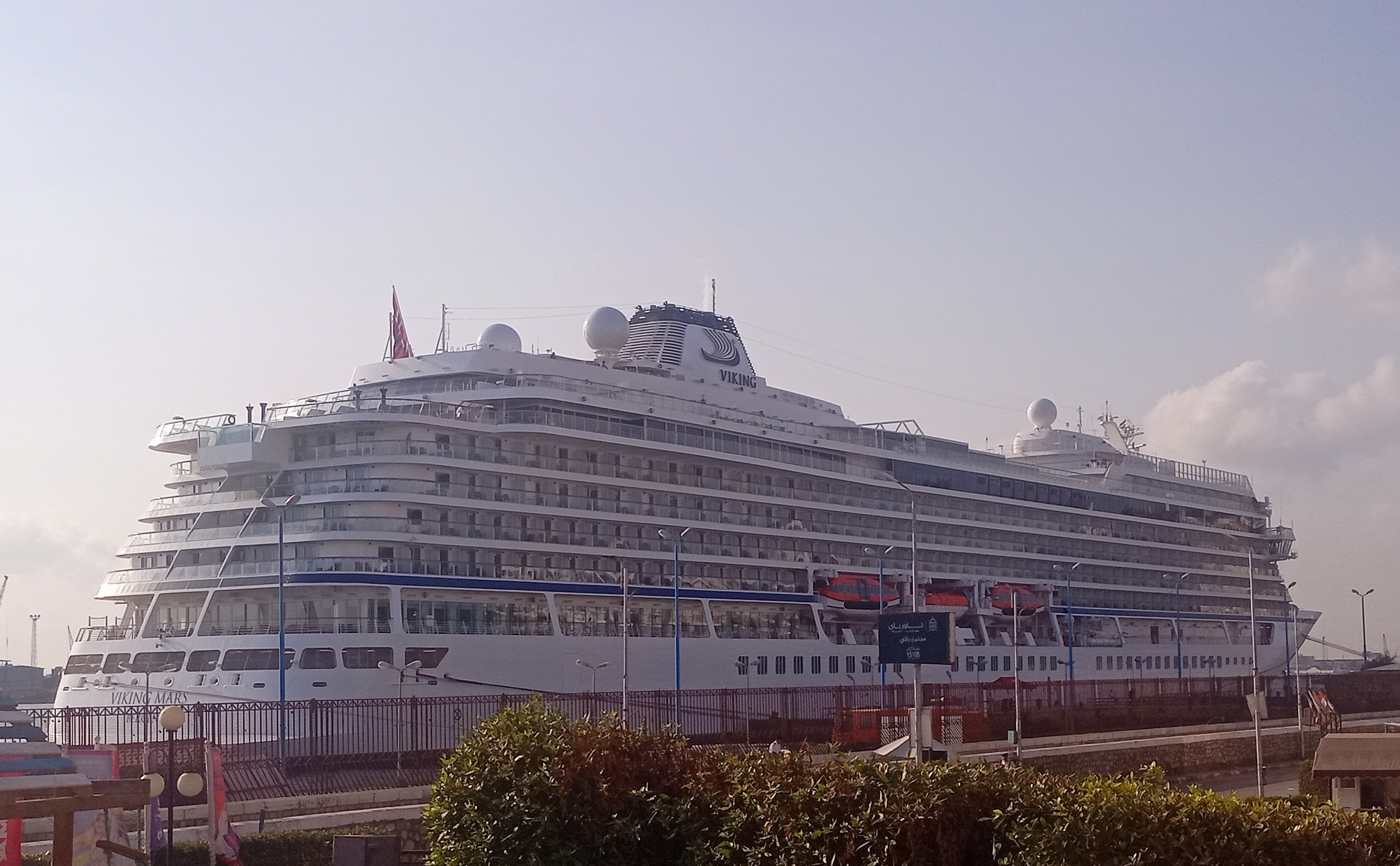 ميناء بورسعيد السياحى يستقبل سائحين من مختلف الجنسيات (2)