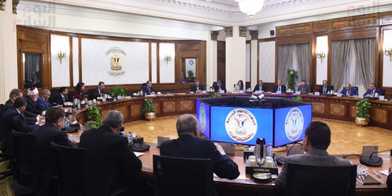 رئيس الوزراء يلتقى رؤساء اللجان النوعية بمجلس النواب (17)