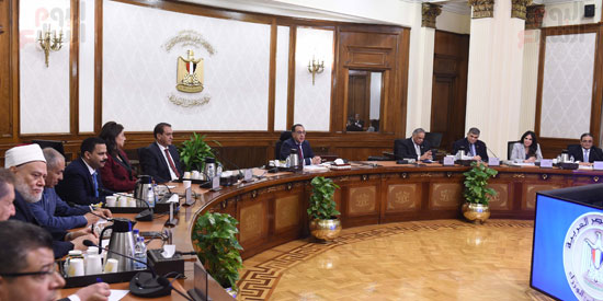 رئيس الوزراء يلتقى رؤساء اللجان النوعية بمجلس النواب (20)