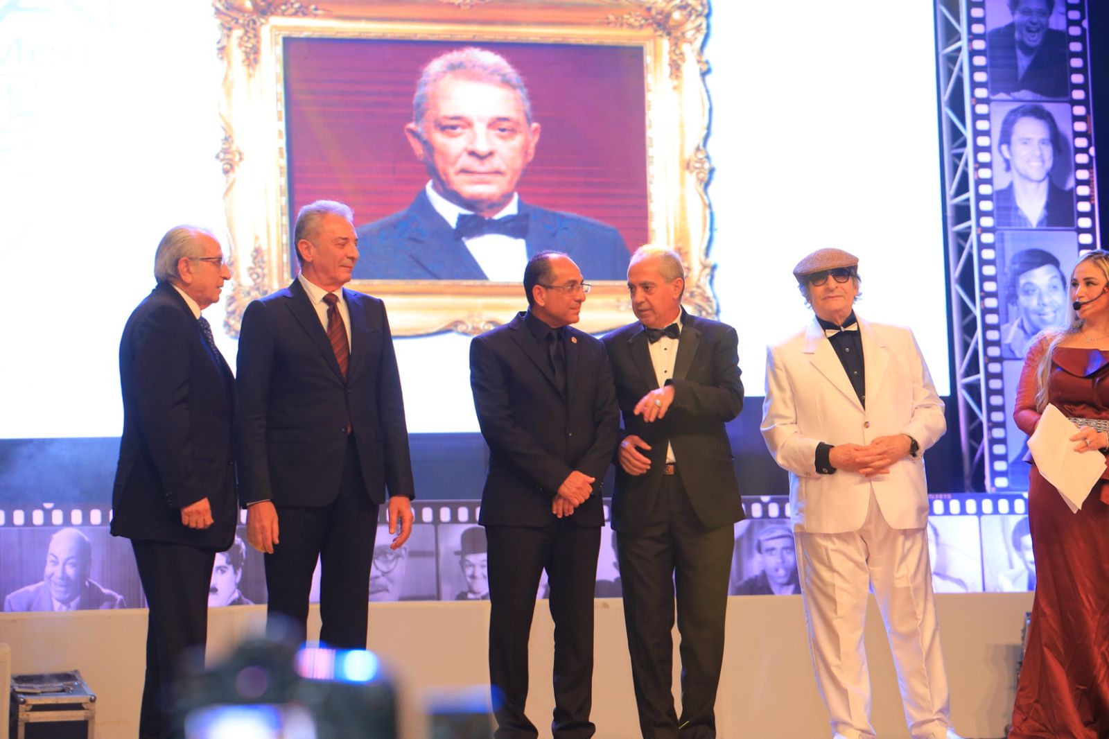 محمود حميدة تكريمي بمهرجان الإسكندرية السينمائي لحظة تاريخية بالنسبة لي (4)