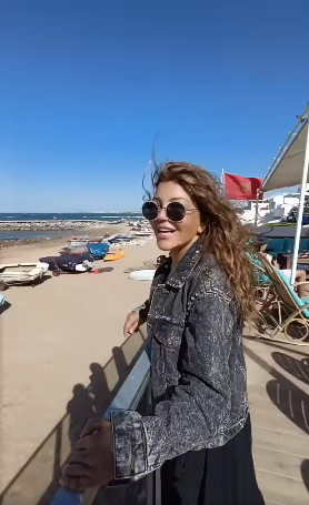 سميرة سعيد أمام شواطئ المغرب