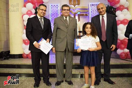 مجمع القاهرة الإنجيلي يحتفل بتكريم الكنائس والأطفال المتفوقين بقطاع مدارس الأحد (3)