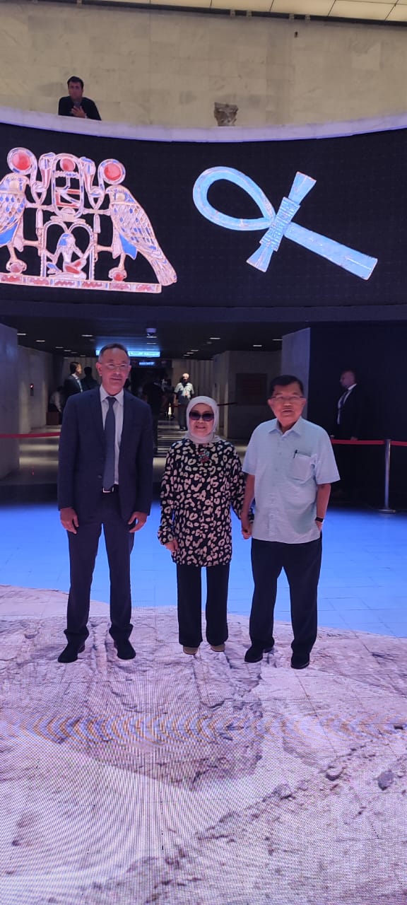 نائب رئيس جمهورية اندونيسيا يزور متحف الحضارة