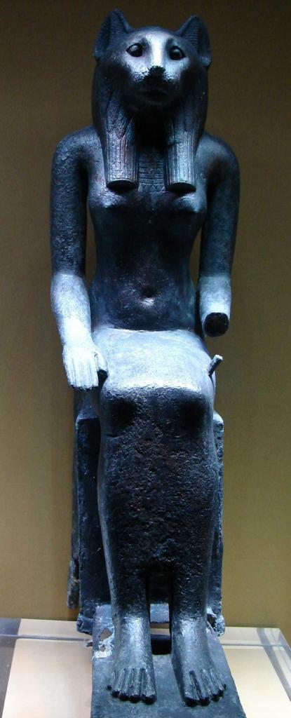 تمثال أثري (2)