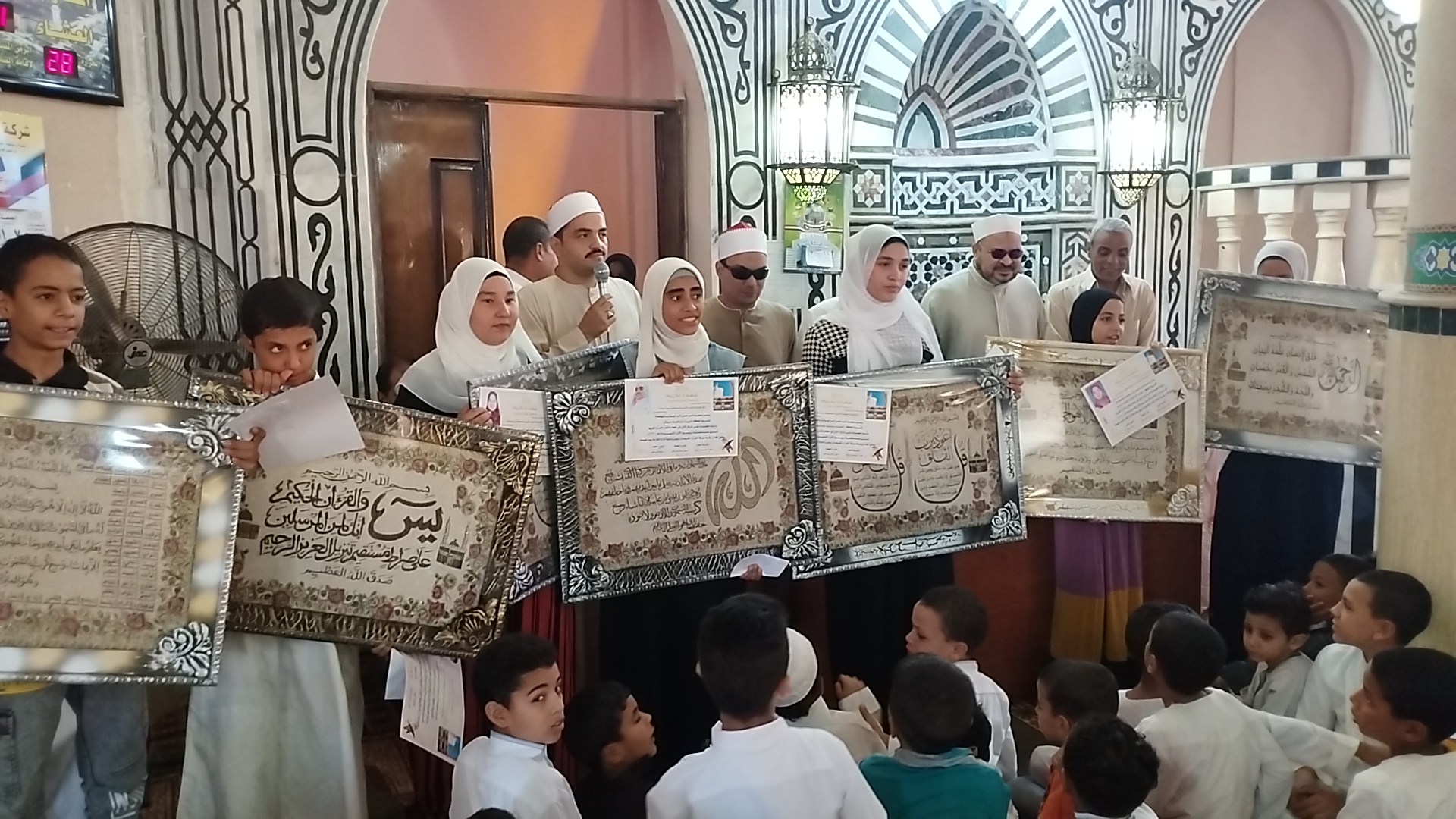 75 طفل بالمنيا يحفظون القرآن الكريم كاملا (2)