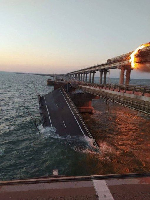  تفجر جسر جزيرة القرم (4)