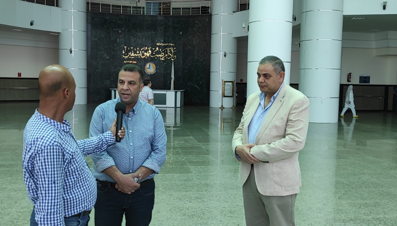 لقاء مراسل اليوم السابع مع رئيس جامعة كفر الشيخ ومدير المستشفيات