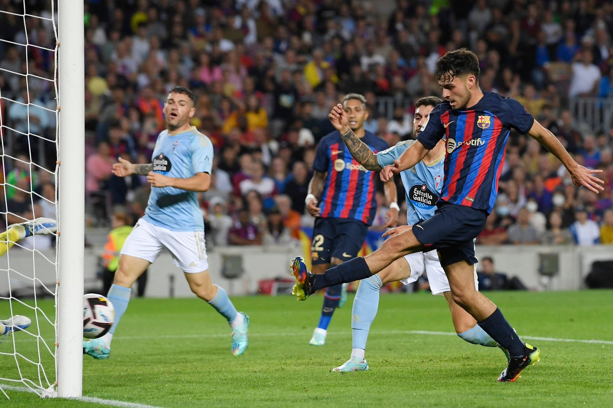 برشلونة ضد سيلتا فيجو (16)
