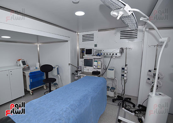 رئيس الوزراء يتفقد المستشفى المُجهز بنطاق مركز المؤتمرات بشرم الشيخ  (14)