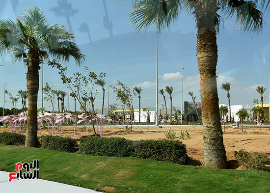 رئيس الوزراء يتابع أعمال تطوير ميدان السلام بشرم الشيخ والمنطقة المحيطة     (9)