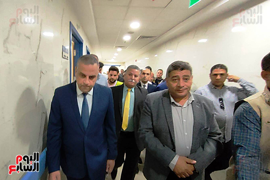 محافظ-سوهاج-يتفقد-مستشفى-طهطا-العام-قبل-إنطلاق-التشغيل-الفعلى-لخدمة-المواطنين-(2)