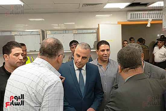 خلال-جولته-بمستشفى-طهطا-العام-قبل-إنطلاق-التشغيل-الفعلى-لخدمة-المواطنين-(1)